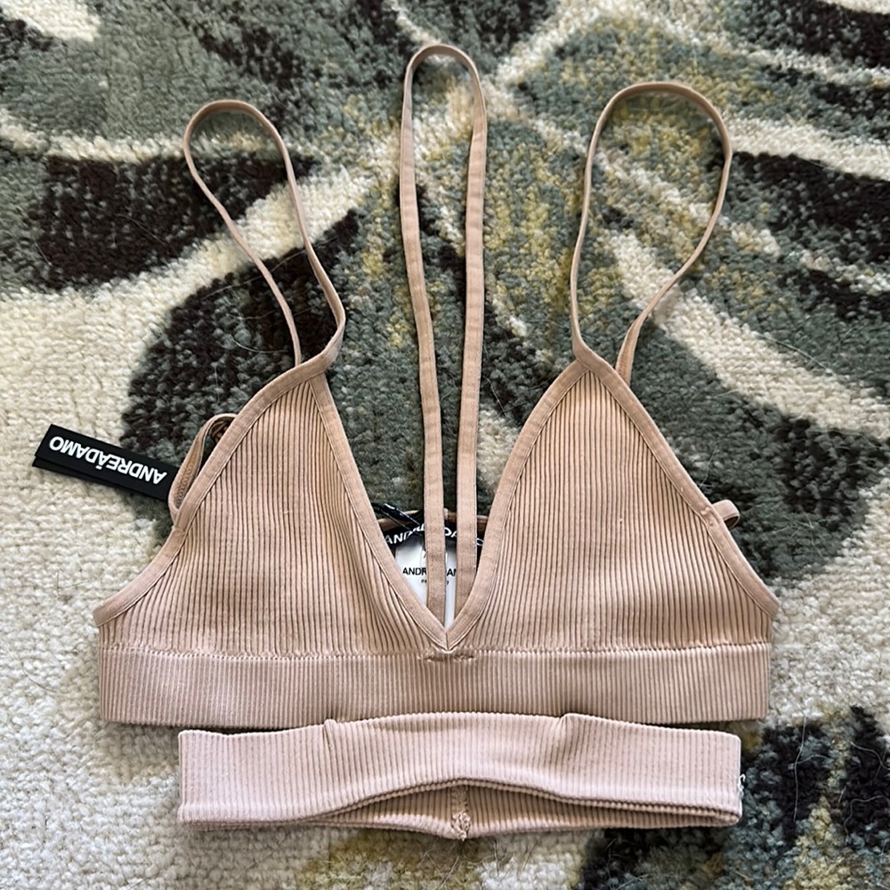 ANDREĀDAMO Ribbed Cut-Out Halter Neck Bra Top